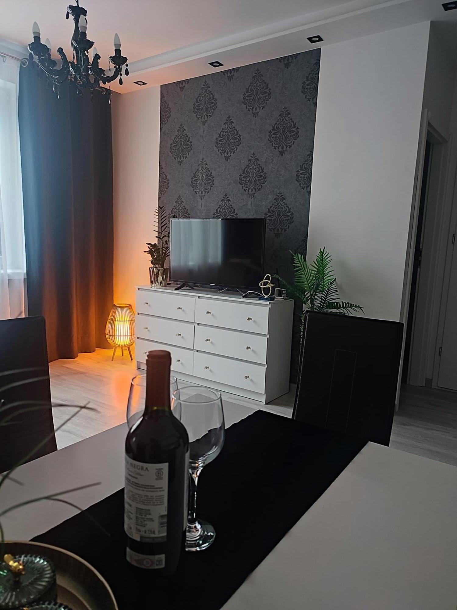 Apartament Lux W Centrum Konina Konin  Kültér fotó